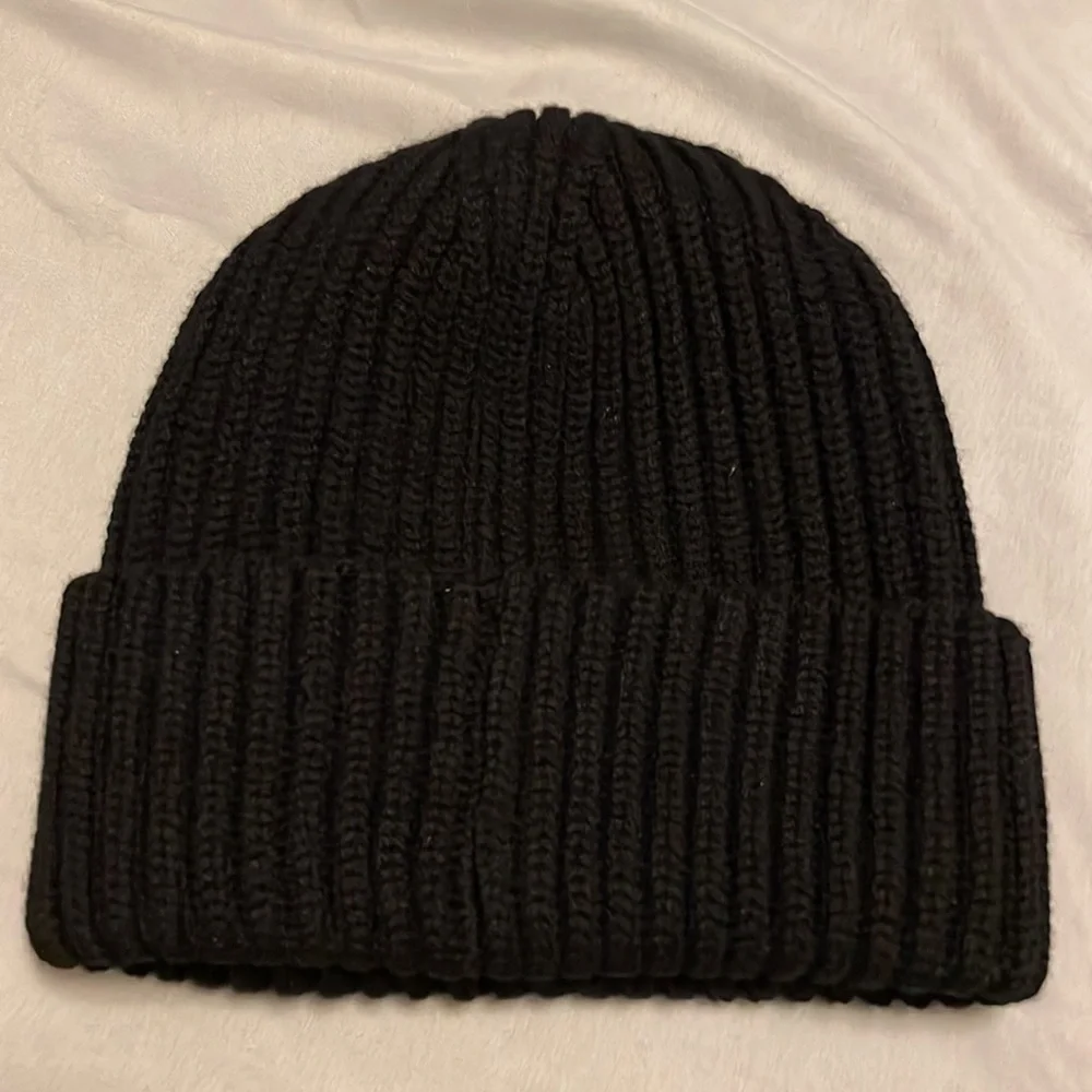 Authentic Chanel cashmere Sequins and Beads logo patch beanie